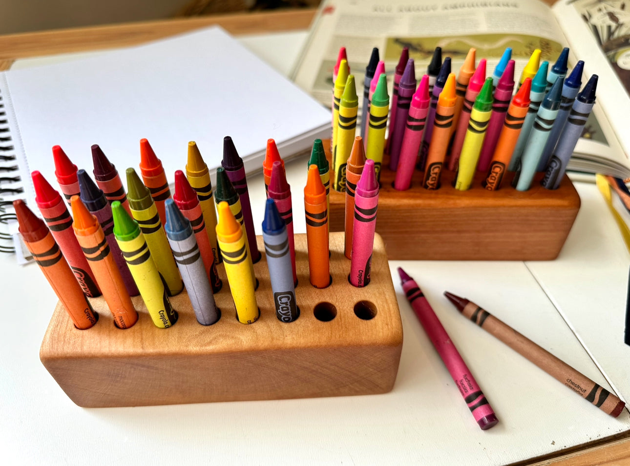 Rustic minimalist crayon holder